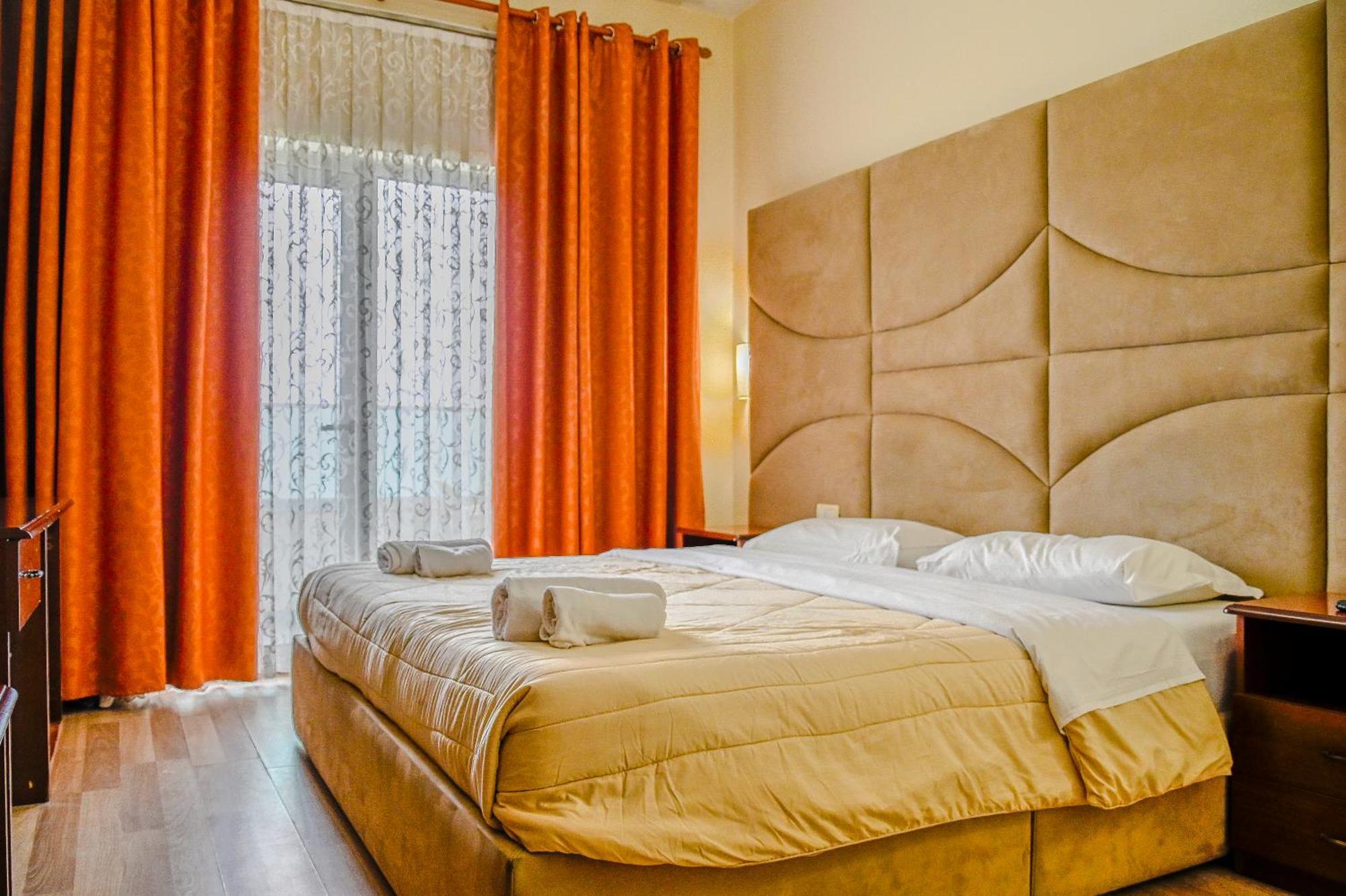 Vivas Hotel
